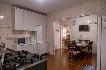 Casa à venda com 157m², 3 quartos e 2 vagas Casa à venda com 157m², 3 quartos e 2 vagasCozinha