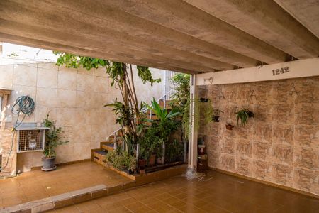 Casa à venda com 157m², 3 quartos e 2 vagas Casa à venda com 157m², 3 quartos e 2 vagasGaragem