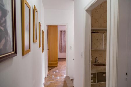 Casa à venda com 157m², 3 quartos e 2 vagas Casa à venda com 157m², 3 quartos e 2 vagasCorredor