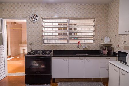 Casa à venda com 157m², 3 quartos e 2 vagas Casa à venda com 157m², 3 quartos e 2 vagasCozinha