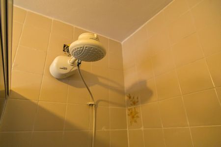 Casa à venda com 157m², 3 quartos e 2 vagas Casa à venda com 157m², 3 quartos e 2 vagasBanheiro da Suíte - Chuveiro