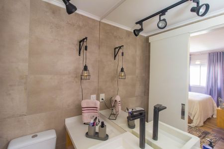 Apartamento à venda com 76m², 2 quartos e 1 vaga Apartamento à venda com 76m², 2 quartos e 1 vagaBanheiro da Suíte