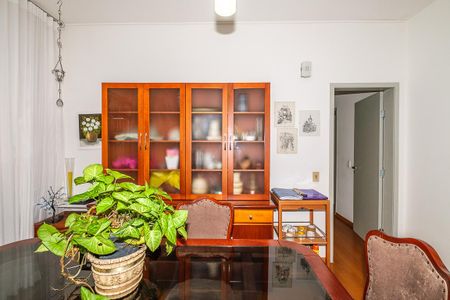 Apartamento para alugar com 270m², 4 quartos e 1 vaga Apartamento para alugar com 270m², 4 quartos e 1 vagaSala de Jantar
