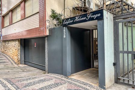 Apartamento para alugar com 270m², 4 quartos e 1 vaga Apartamento para alugar com 270m², 4 quartos e 1 vagaFachada