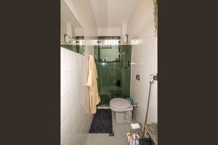 Apartamento para alugar com 270m², 4 quartos e 1 vaga Apartamento para alugar com 270m², 4 quartos e 1 vagaBanheiro da Suíte 2