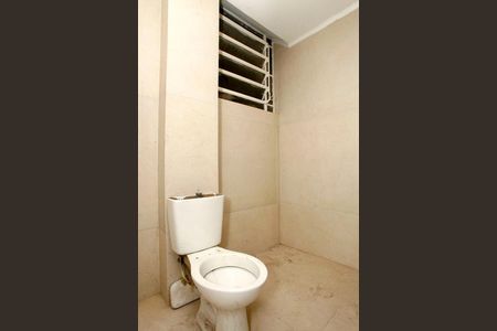 Apartamento à venda com 164m², 3 quartos e sem vagaBanheiro 