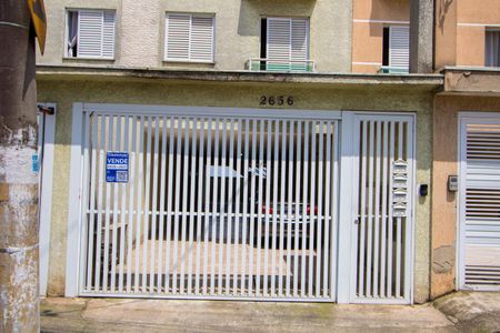 Apartamento à venda com 76m², 2 quartos e 1 vaga Apartamento à venda com 76m², 2 quartos e 1 vagaFachada