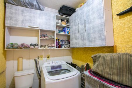Apartamento à venda com 76m², 2 quartos e 1 vaga Apartamento à venda com 76m², 2 quartos e 1 vagaÁrea de serviço/Banheiro de serviço