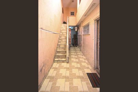 Casa à venda com 340m², 4 quartos e 2 vagasCorredor lateral