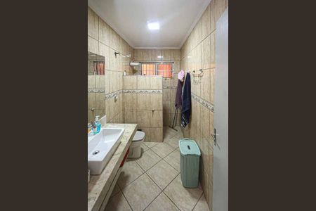 Casa à venda com 340m², 4 quartos e 2 vagasBanheiro