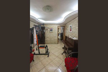 Casa à venda com 340m², 4 quartos e 2 vagasSala