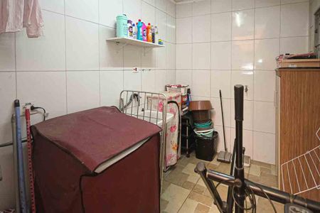 Casa à venda com 340m², 4 quartos e 2 vagasÁrea de Serviço