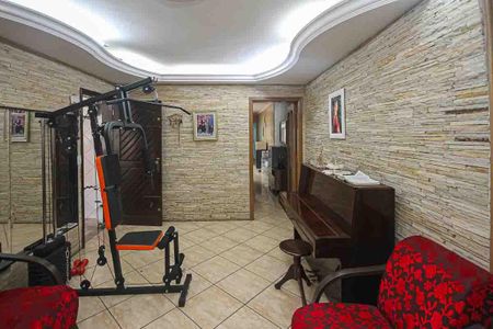 Casa à venda com 340m², 4 quartos e 2 vagasSala