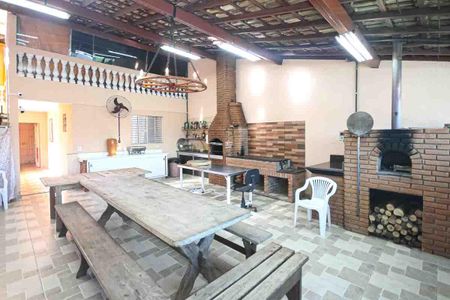 Casa à venda com 340m², 4 quartos e 2 vagasEspaço Gourmet