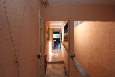 Casa à venda com 340m², 4 quartos e 2 vagasCorredor