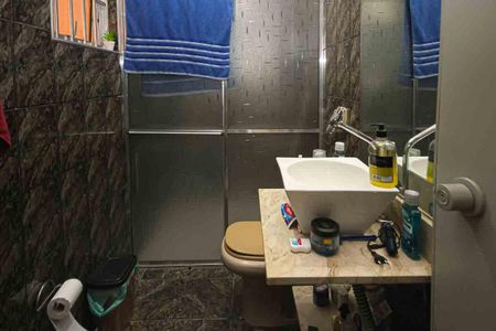 Casa à venda com 340m², 4 quartos e 2 vagasBanheiro da Suíte