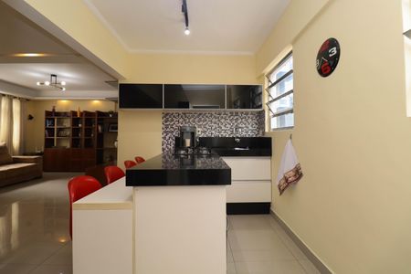Apartamento à venda com 120m², 2 quartos e 1 vaga Apartamento à venda com 120m², 2 quartos e 1 vagaCozinha
