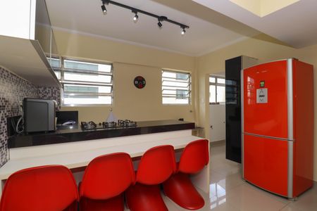 Apartamento à venda com 120m², 2 quartos e 1 vaga Apartamento à venda com 120m², 2 quartos e 1 vagaCozinha