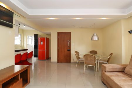 Apartamento à venda com 120m², 2 quartos e 1 vaga Apartamento à venda com 120m², 2 quartos e 1 vagaSala