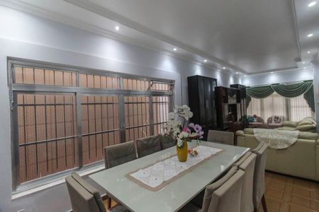 Casa à venda com 290m², 6 quartos e 2 vagas Casa à venda com 290m², 6 quartos e 2 vagasSala 2