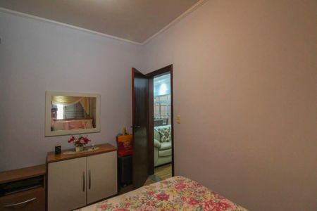 Casa à venda com 290m², 6 quartos e 2 vagas Casa à venda com 290m², 6 quartos e 2 vagasQuarto 4