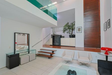 Casa à venda com 250m², 3 quartos e 2 vagas Casa à venda com 250m², 3 quartos e 2 vagasSala