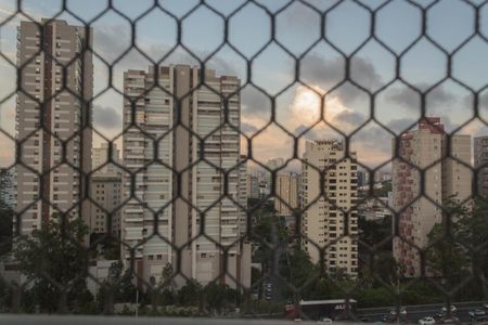 Apartamento à venda com 54m², 2 quartos e 1 vaga Apartamento à venda com 54m², 2 quartos e 1 vagaVaranda