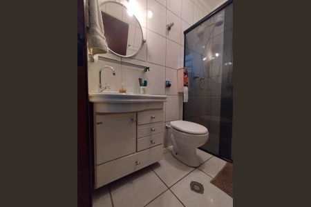 Casa à venda com 139m², 3 quartos e 3 vagas Casa à venda com 139m², 3 quartos e 3 vagasBanheiro da Suíte