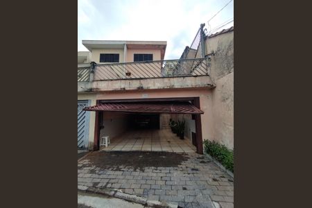 Casa à venda com 139m², 3 quartos e 3 vagas Casa à venda com 139m², 3 quartos e 3 vagasFachada