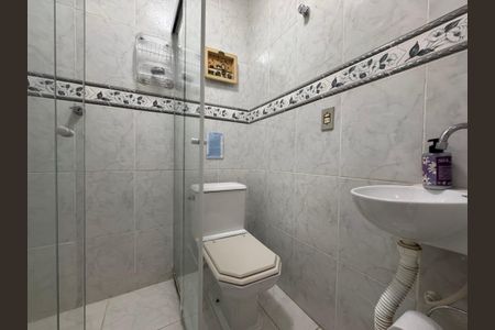Apartamento à venda com 190m², 3 quartos e 2 vagas Apartamento à venda com 190m², 3 quartos e 2 vagasBanheiro Social