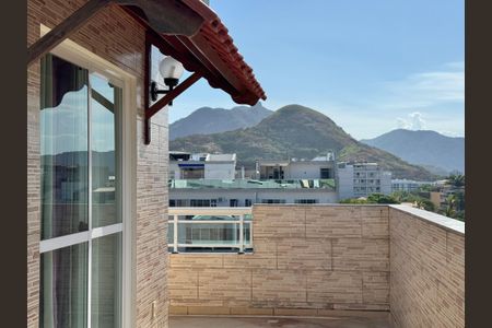 Apartamento à venda com 190m², 3 quartos e 2 vagas Apartamento à venda com 190m², 3 quartos e 2 vagasTerraço/Varanda