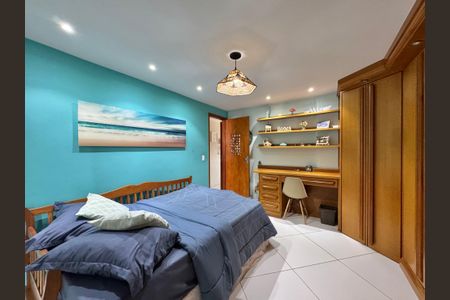 Apartamento à venda com 190m², 3 quartos e 2 vagas Apartamento à venda com 190m², 3 quartos e 2 vagasSuíte 2