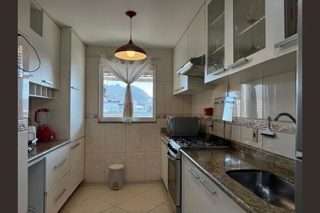 Apartamento à venda com 190m², 3 quartos e 2 vagas Apartamento à venda com 190m², 3 quartos e 2 vagasCozinha
