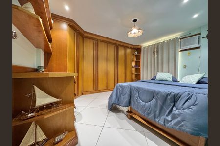 Apartamento à venda com 190m², 3 quartos e 2 vagas Apartamento à venda com 190m², 3 quartos e 2 vagasSuíte 2