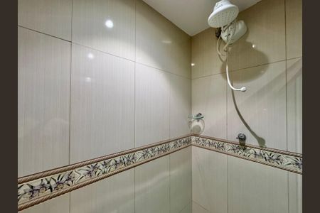 Apartamento à venda com 190m², 3 quartos e 2 vagas Apartamento à venda com 190m², 3 quartos e 2 vagasSuíte 2 - Banheiro