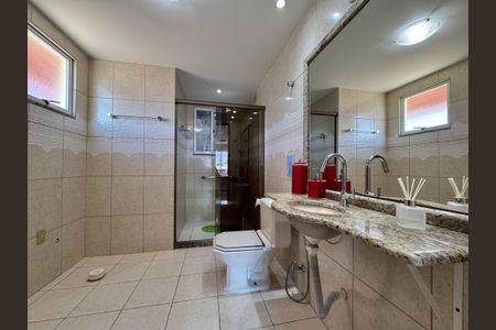 Apartamento à venda com 190m², 3 quartos e 2 vagas Apartamento à venda com 190m², 3 quartos e 2 vagasSuíte 1 - Banheiro