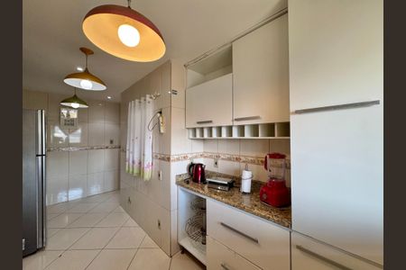 Apartamento à venda com 190m², 3 quartos e 2 vagas Apartamento à venda com 190m², 3 quartos e 2 vagasCozinha