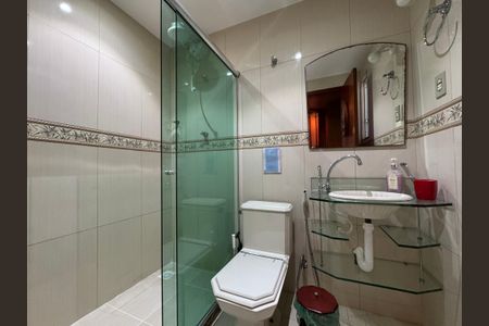 Apartamento à venda com 190m², 3 quartos e 2 vagas Apartamento à venda com 190m², 3 quartos e 2 vagasSuíte 2 - Banheiro