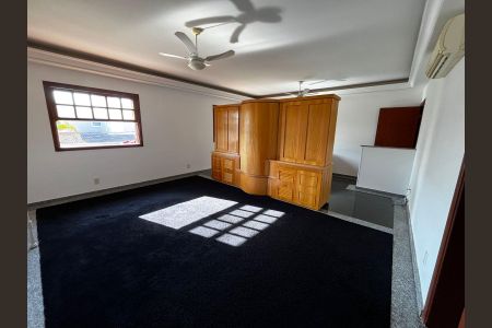 Casa de condomínio à venda com 600m², 5 quartos e 4 vagas Casa de condomínio à venda com 600m², 5 quartos e 4 vagasÁrea interna