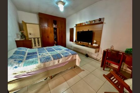 Casa à venda com 329m², 3 quartos e 8 vagas Casa à venda com 329m², 3 quartos e 8 vagasQuarto 2