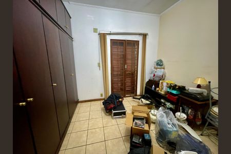Casa à venda com 329m², 3 quartos e 8 vagas Casa à venda com 329m², 3 quartos e 8 vagasQuarto 1