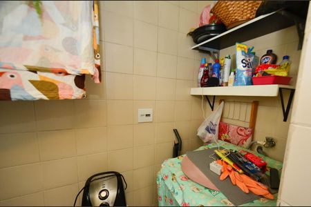 Apartamento à venda com 60m², 2 quartos e 1 vaga Apartamento à venda com 60m², 2 quartos e 1 vagaArea serviço