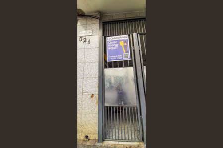 Casa à venda com 345m², 7 quartos e 2 vagas Casa à venda com 345m², 7 quartos e 2 vagasFachada da Casa e Placa