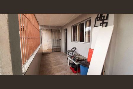 Casa à venda com 345m², 7 quartos e 2 vagas Casa à venda com 345m², 7 quartos e 2 vagasCasa 3 - Área de Serviço