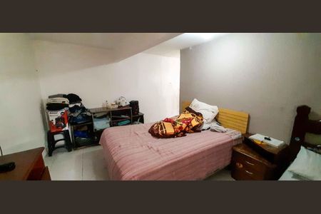 Casa à venda com 345m², 7 quartos e 2 vagas Casa à venda com 345m², 7 quartos e 2 vagasCasa 4 - Quarto