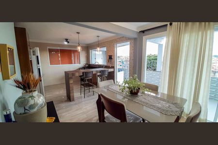 Casa à venda com 345m², 7 quartos e 2 vagas Casa à venda com 345m², 7 quartos e 2 vagasCasa 1 - Cozinha