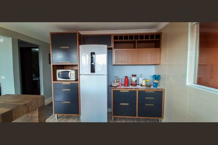 Casa à venda com 345m², 7 quartos e 2 vagas Casa à venda com 345m², 7 quartos e 2 vagasCasa 1 - Cozinha