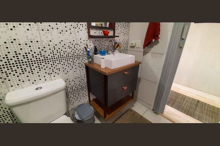 Casa à venda com 345m², 7 quartos e 2 vagas Casa à venda com 345m², 7 quartos e 2 vagasCasa 1 - Banheiro