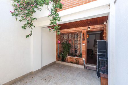 Casa à venda com 110m², 2 quartos e 2 vagas Casa à venda com 110m², 2 quartos e 2 vagasGaragem