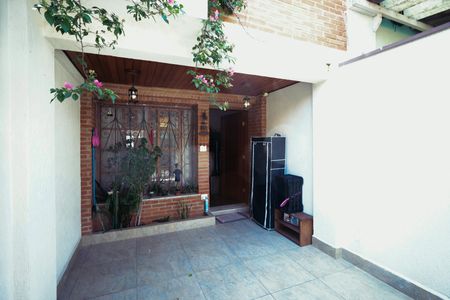 Casa à venda com 110m², 2 quartos e 2 vagas Casa à venda com 110m², 2 quartos e 2 vagasGaragem